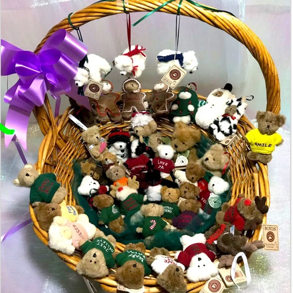 SALE! HUGE LOT! MUST READ!! Retired Lot of 40 Boyd’s Bears Plush Mini Bears - Picture 1 of 10